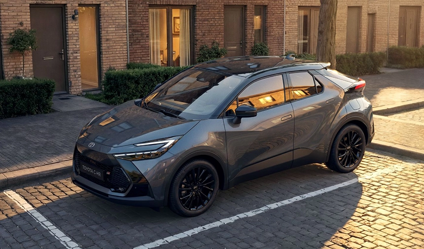 Toyota Ch R Hybrid Yan Görünüm