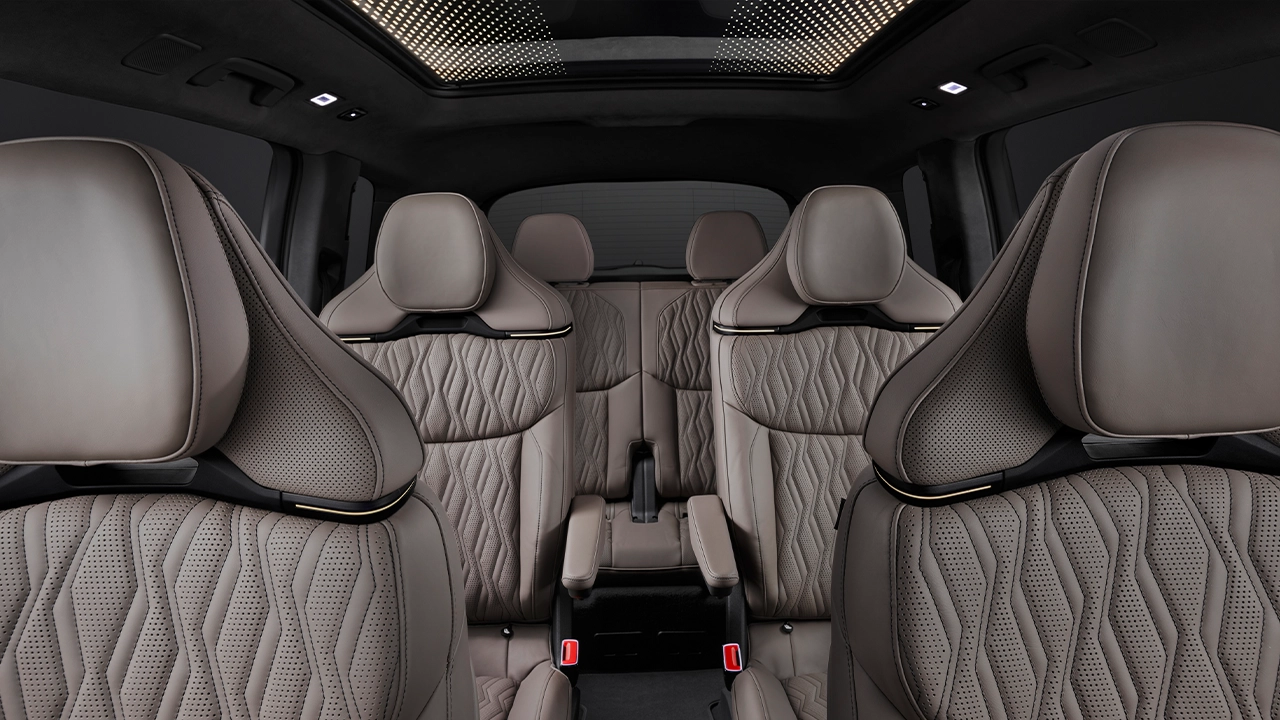 Audi Q9 Premium Ötesi Iç Mekan