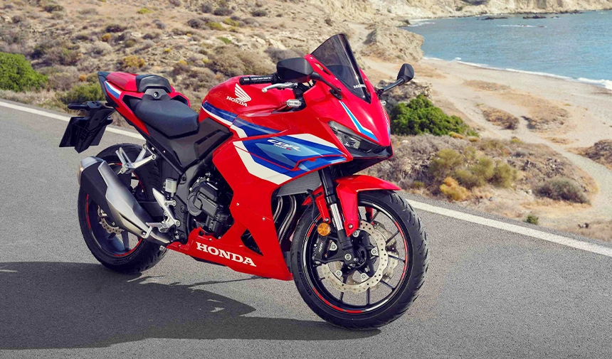 Honda CBR500R, E-Clutch Teknolojisiyle Satışa Sunuldu