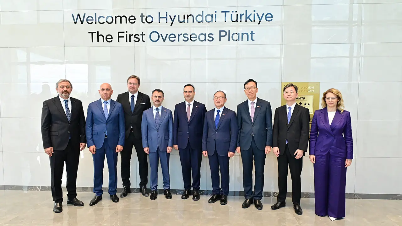 Törene Katılanlar Yönetici Ve Bakan Toplu Halde