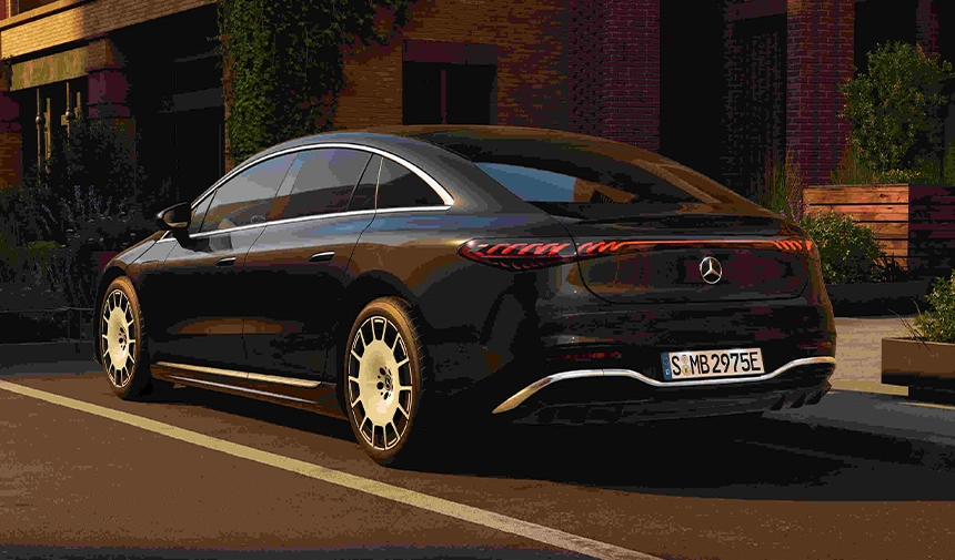 Mercedes Benz Eqs Arka Görünüm