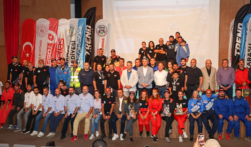 Sakarya Offroad Yarisi Podyum-1